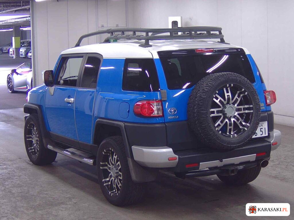 America Toyota FJ Cruiser 2011 z aukcji japońskiej