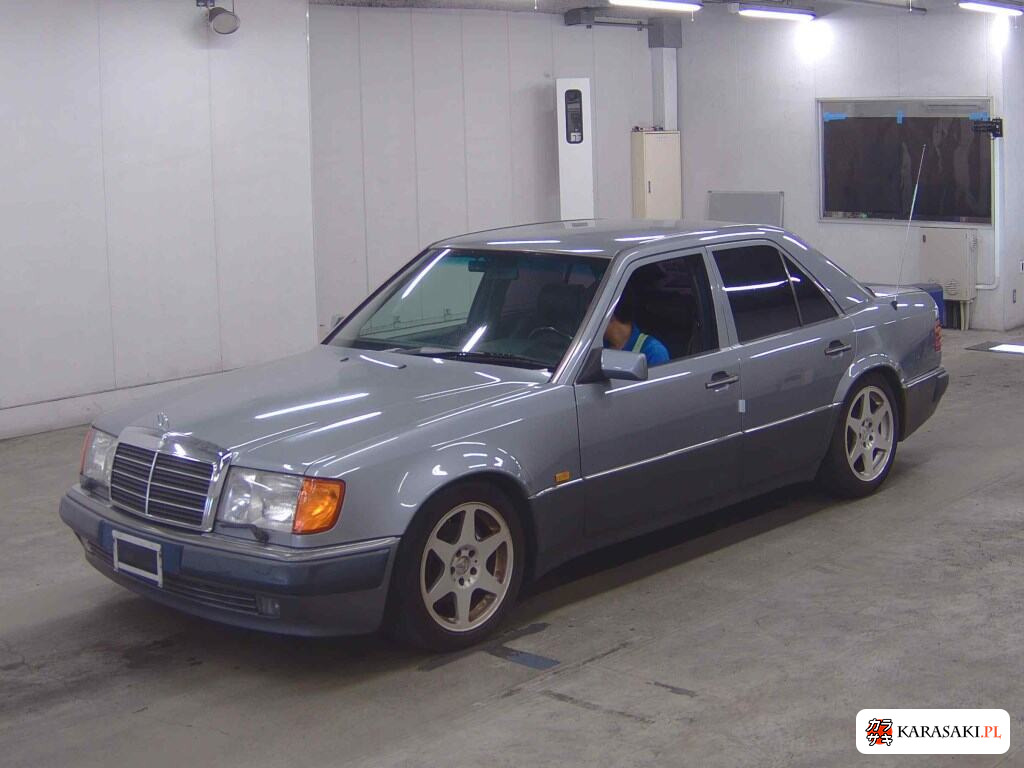 Mercedes-Benz Medium Class 1993 z aukcji japońskiej