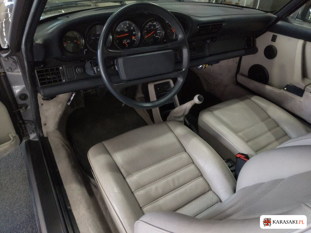 Porsche 911 1989 z aukcji japońskiej