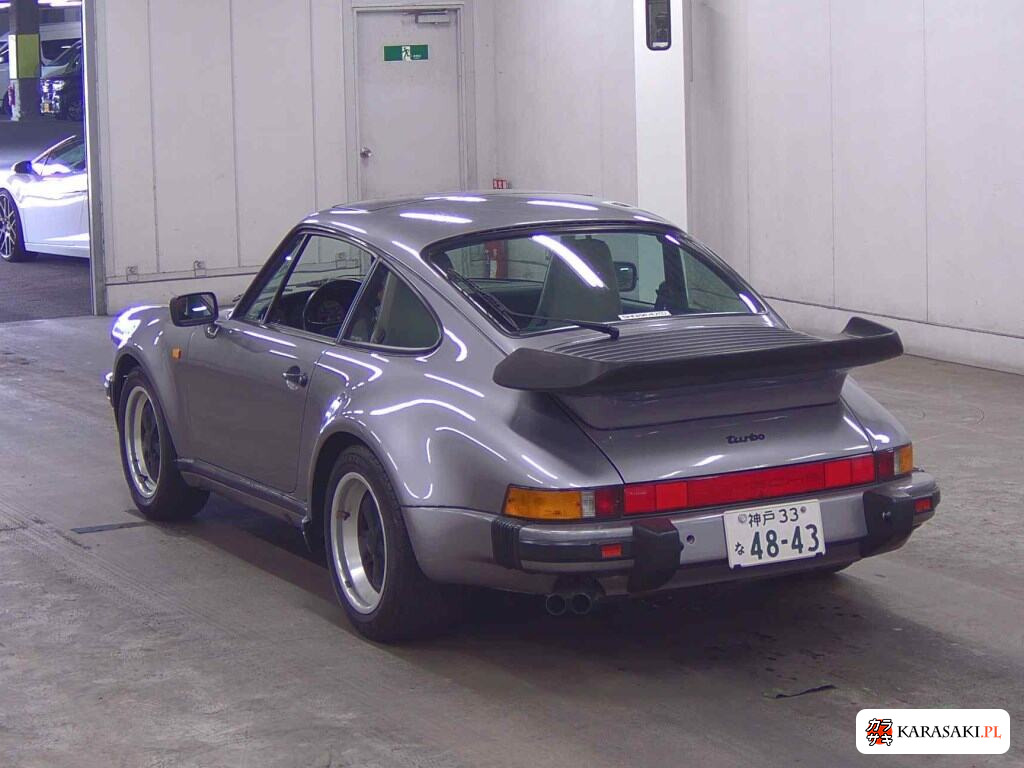 Porsche 911 1989 z aukcji japońskiej