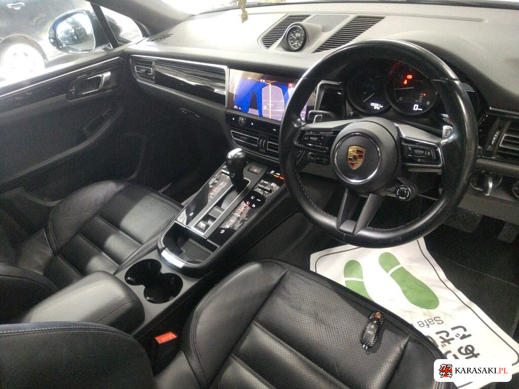 Porsche Macan 2023 z aukcji japońskiej
