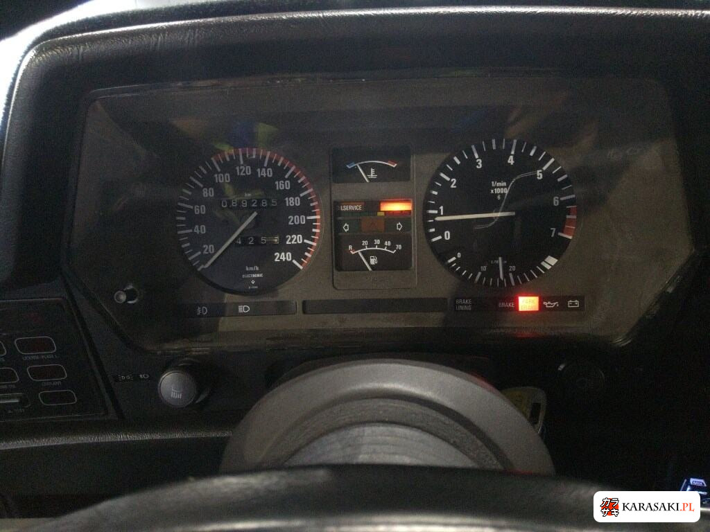 BMW 6 Series 1984 z aukcji japońskiej