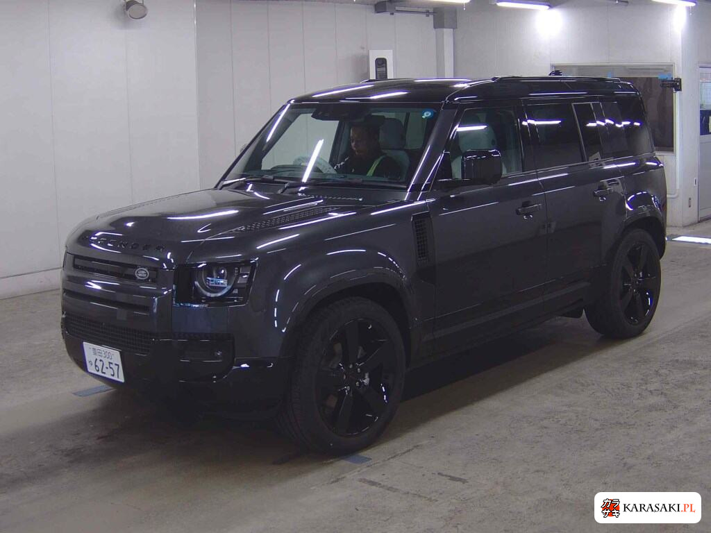 Land Rover Defender 2026 z aukcji japońskiej