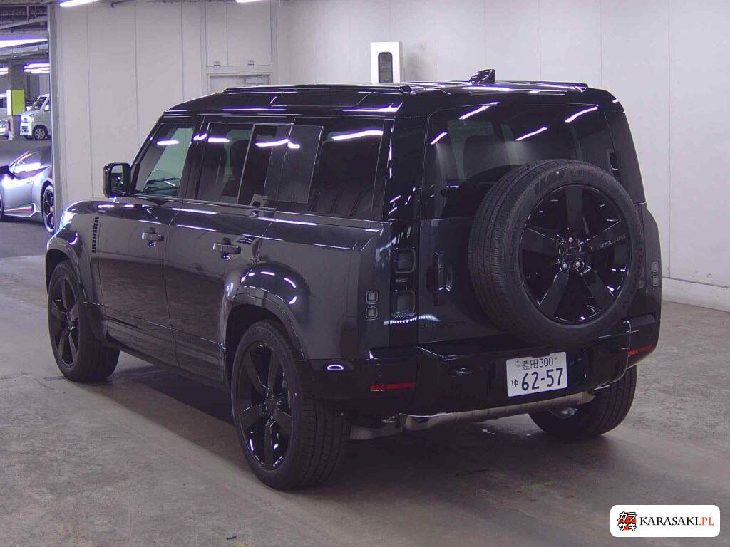 Land Rover Defender 2026 z aukcji japońskiej