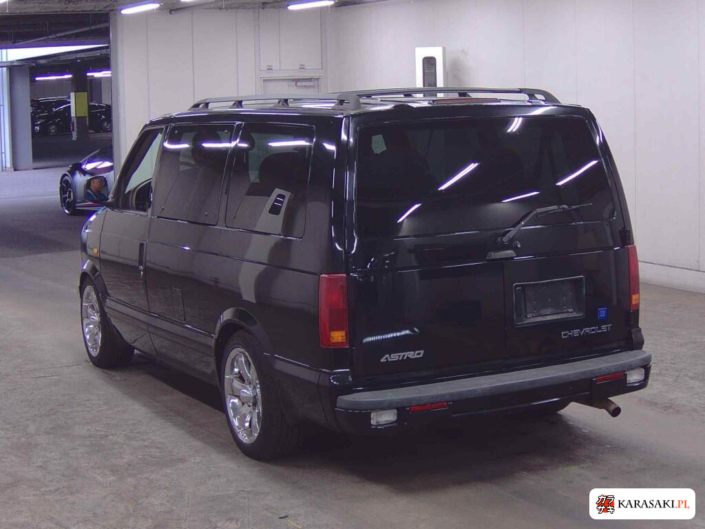 Chevrolet Astro 2005 z aukcji japońskiej