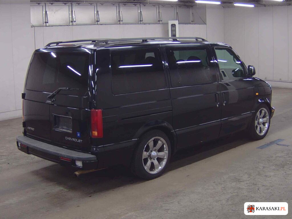 Chevrolet Astro 2005 z aukcji japońskiej