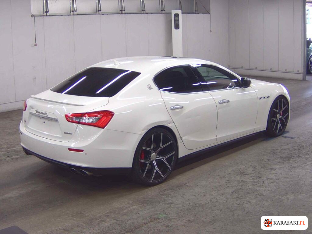 Maserati Ghibli 2014 z aukcji japońskiej