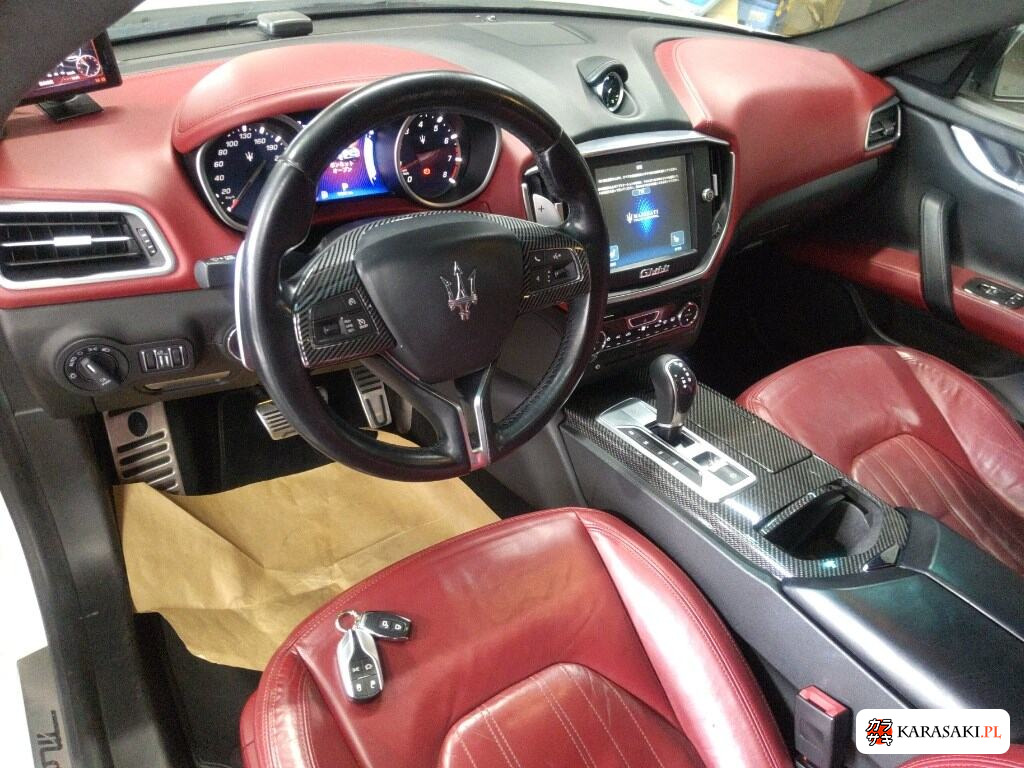 Maserati Ghibli 2014 z aukcji japońskiej