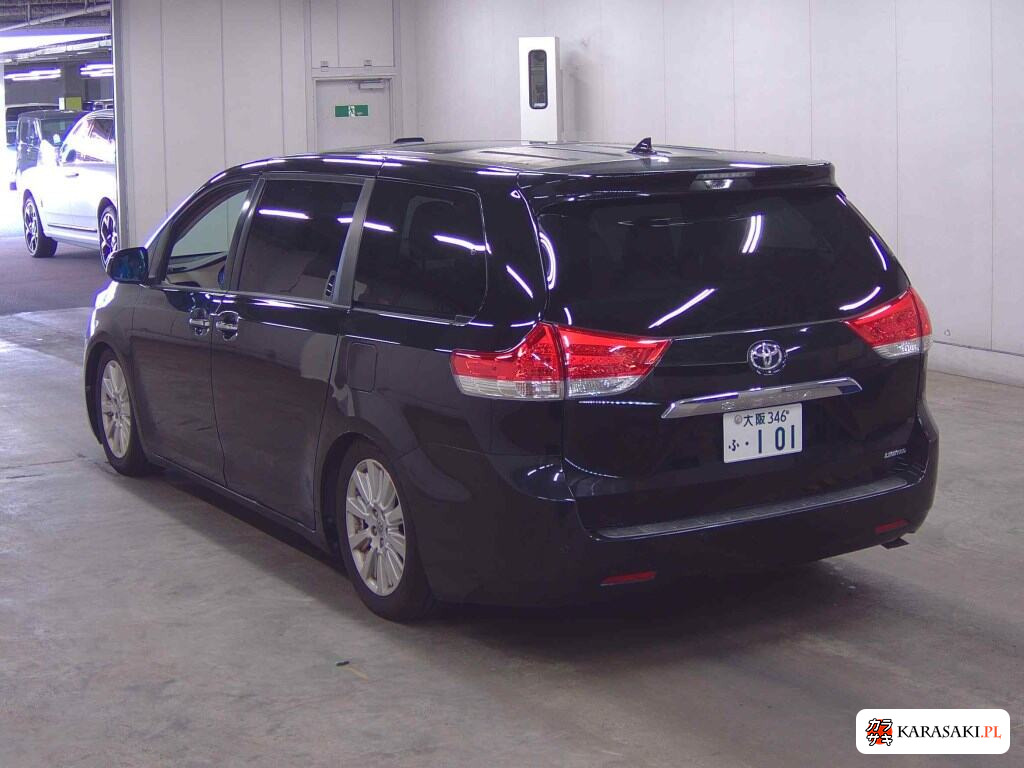 America Toyota Sienna 2012 z aukcji japońskiej