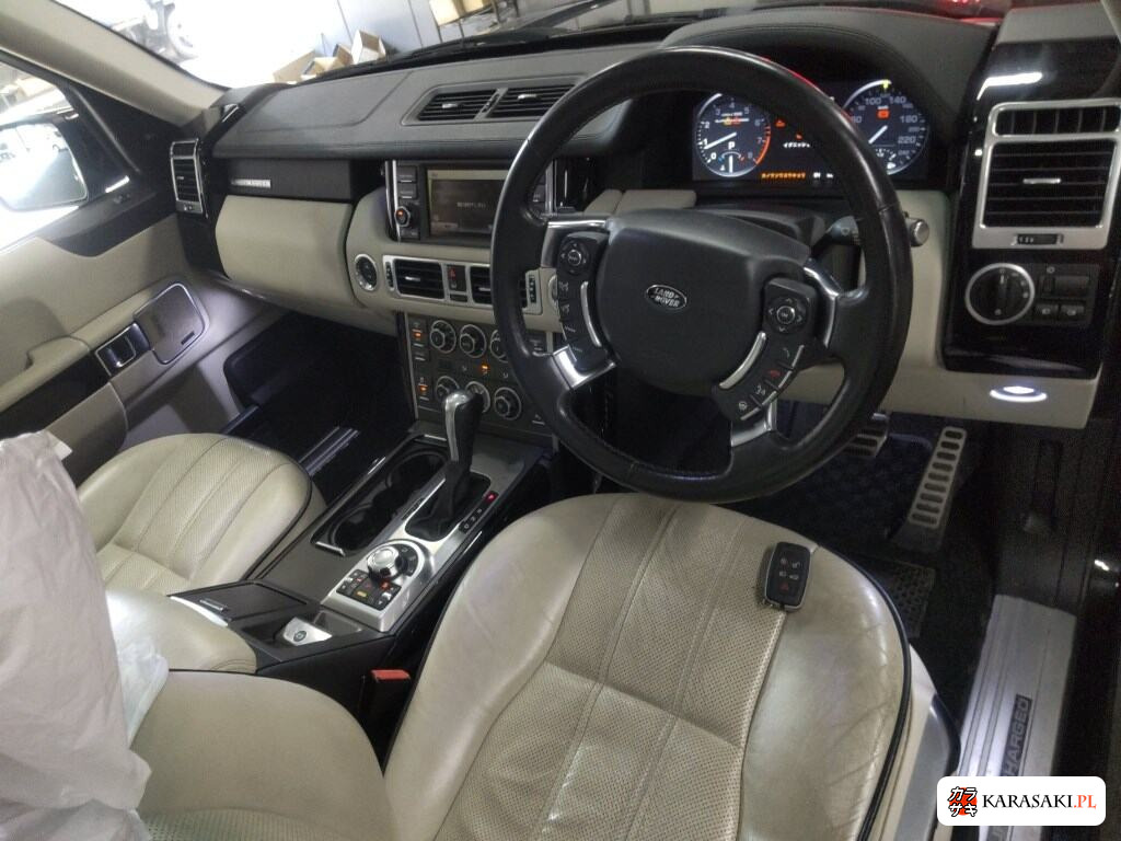 Land Rover Range Rover Vogue 2010 z aukcji japońskiej