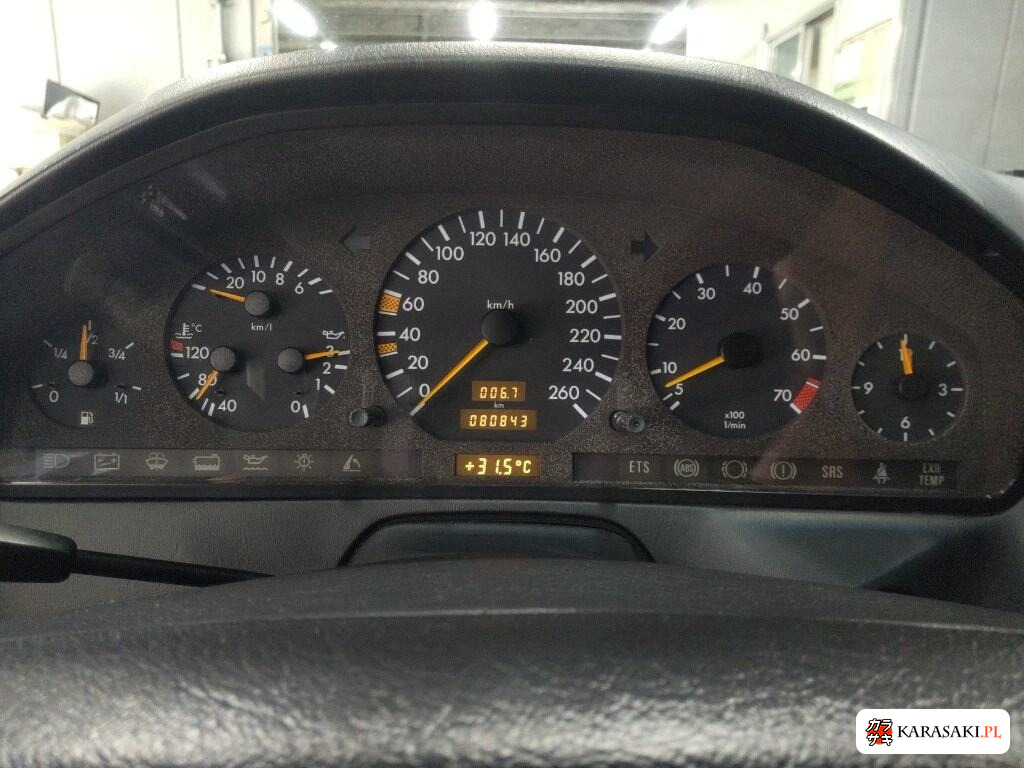 Mercedes-Benz SL 1995 z aukcji japońskiej