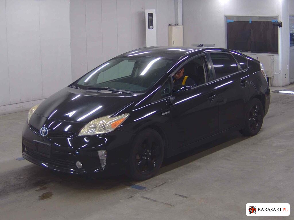 2018 America Toyota Prius 5D 3