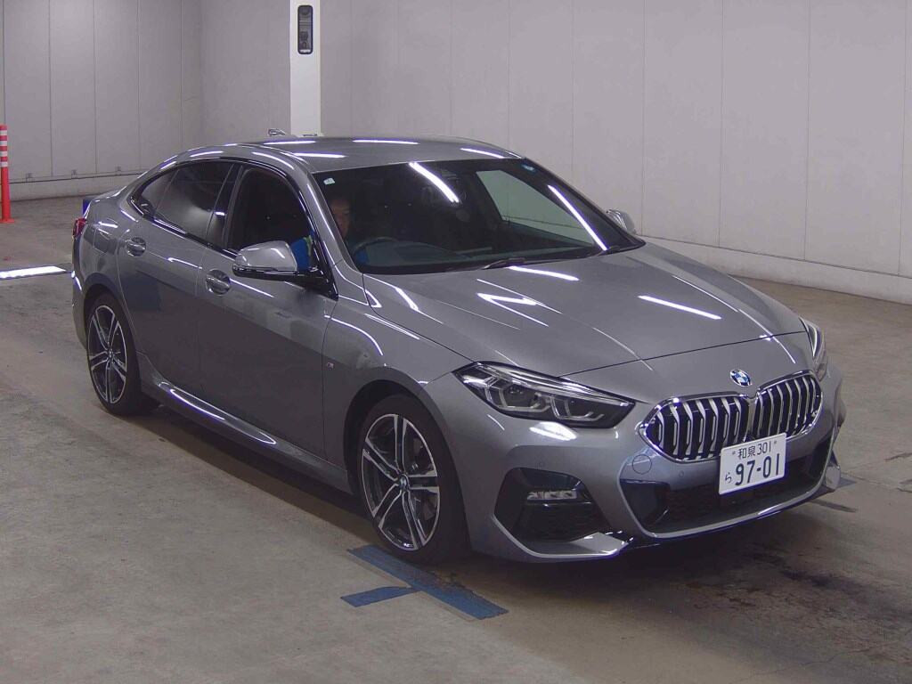 BMW 2 Series 2024 z aukcji japońskiej