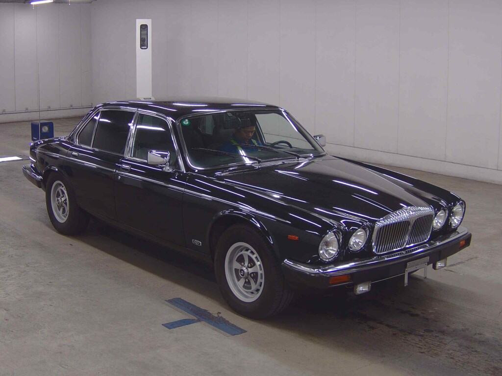 Daimler Daimler 1991 z aukcji japońskiej