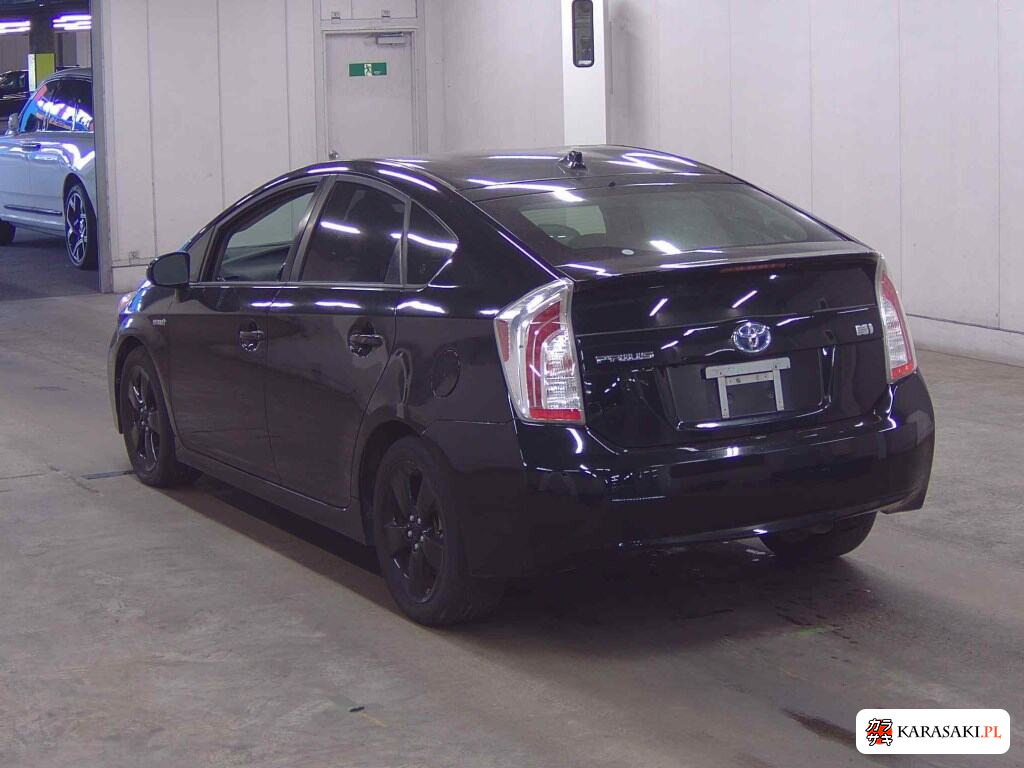 2018 America Toyota Prius 5D 2