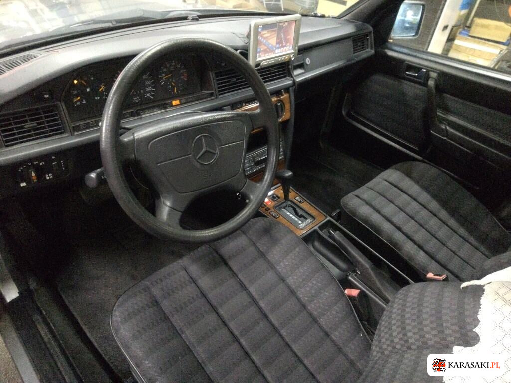 1991 Mercedes-Benz 190 Class 190E2.6 5