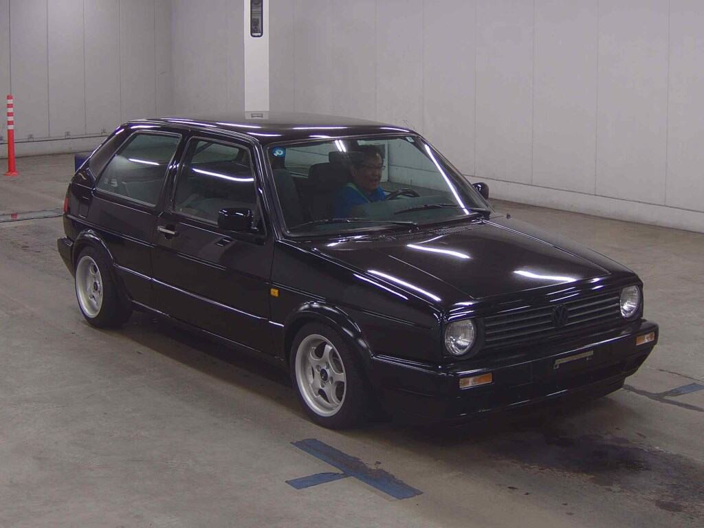 Volkswagen Golf 1987 z aukcji japońskiej