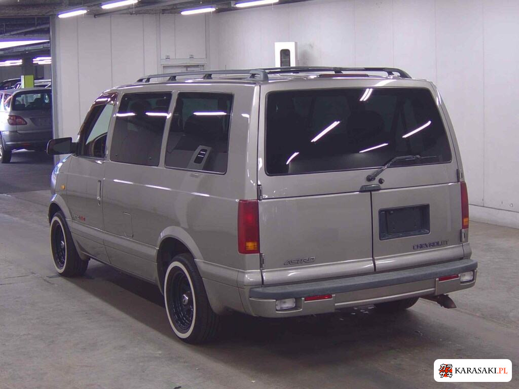 2002 Chevrolet Astro 4WD LS 2