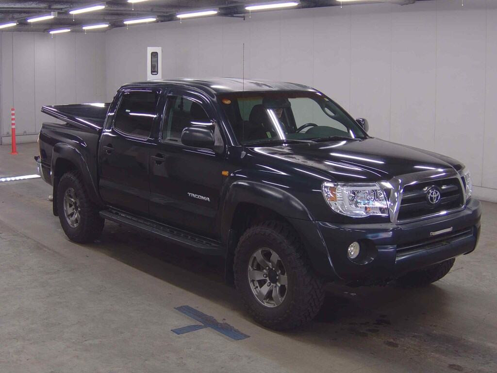 America Toyota Tacoma 2005 z aukcji japońskiej