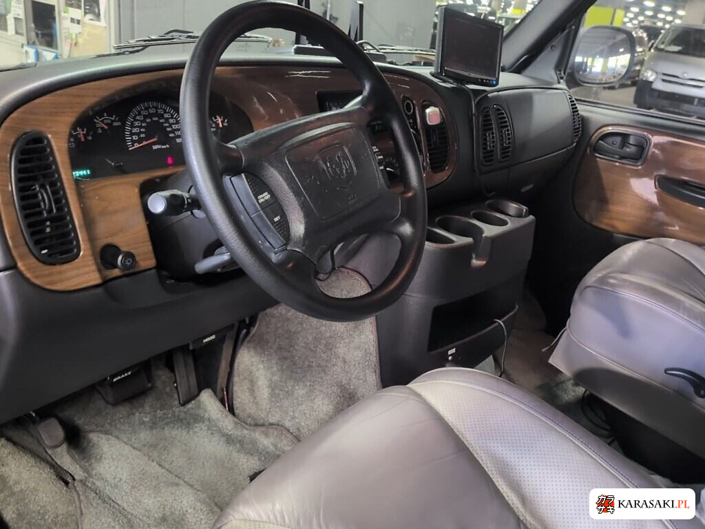 2004 Dodge 5