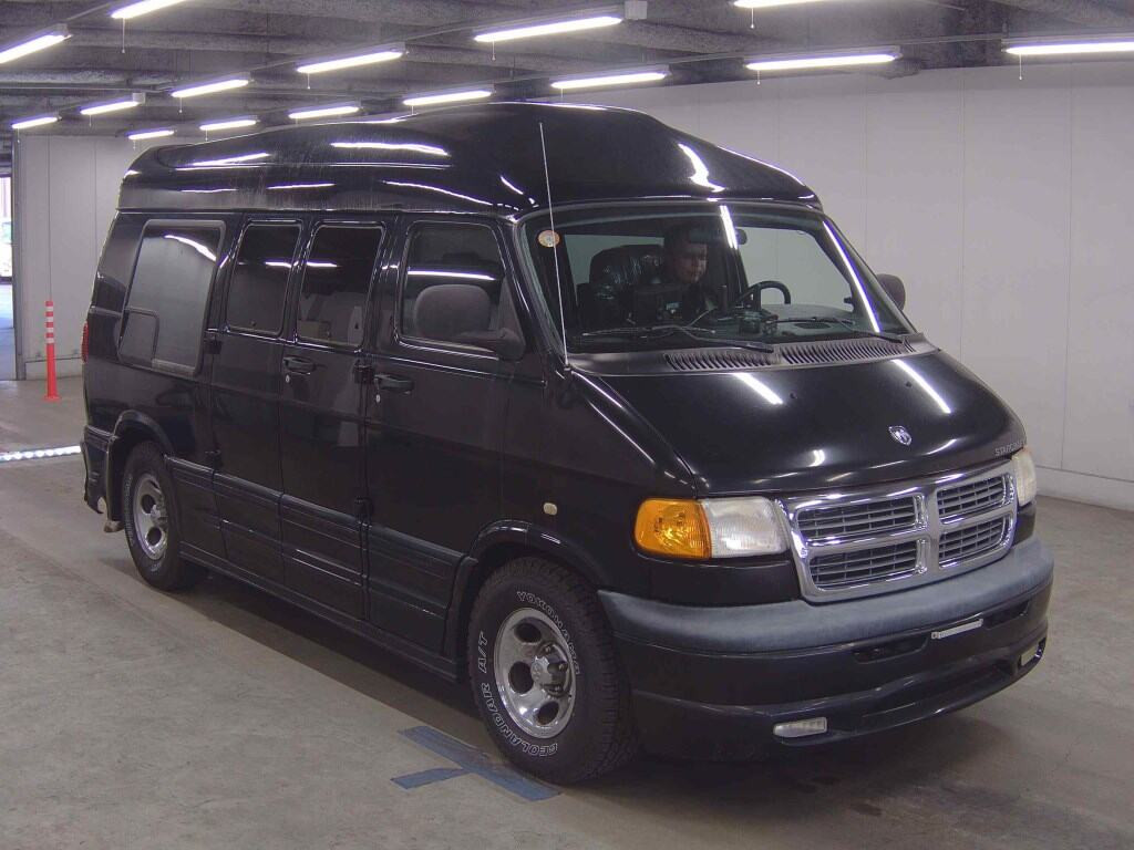 Dodge 2004 z aukcji japońskiej