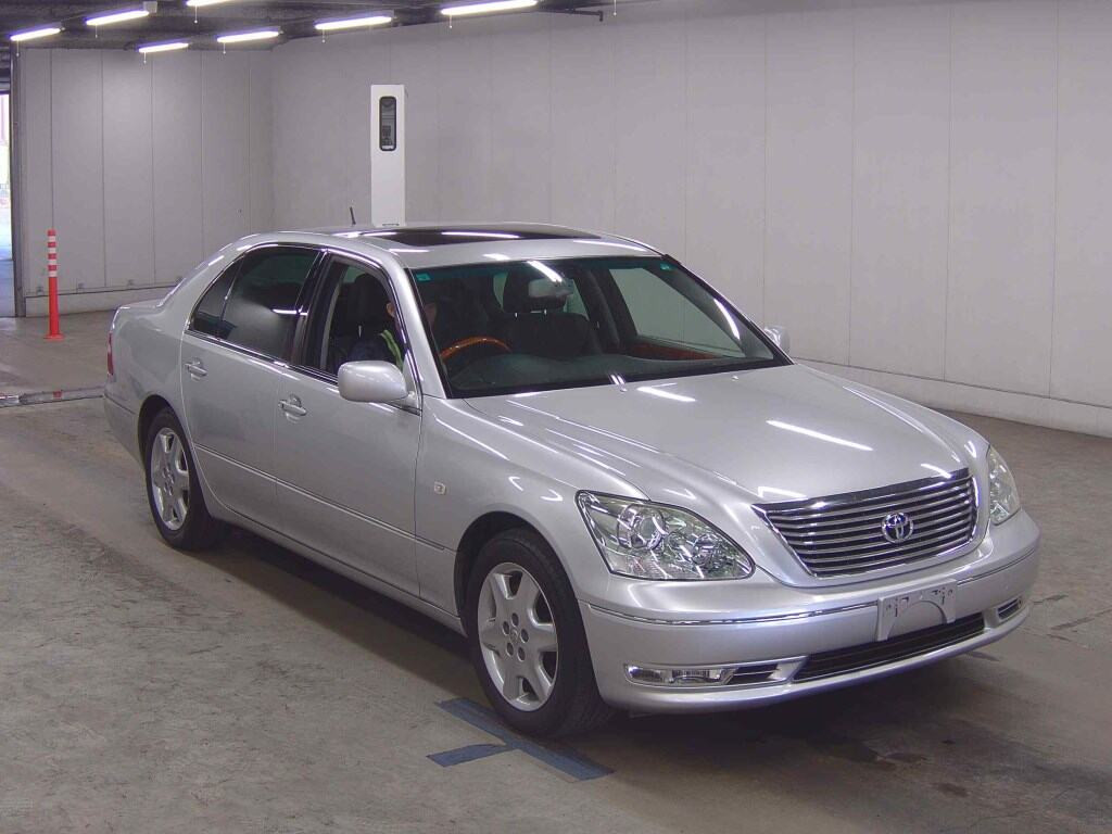 Toyota Celsior 2005 z aukcji japońskiej