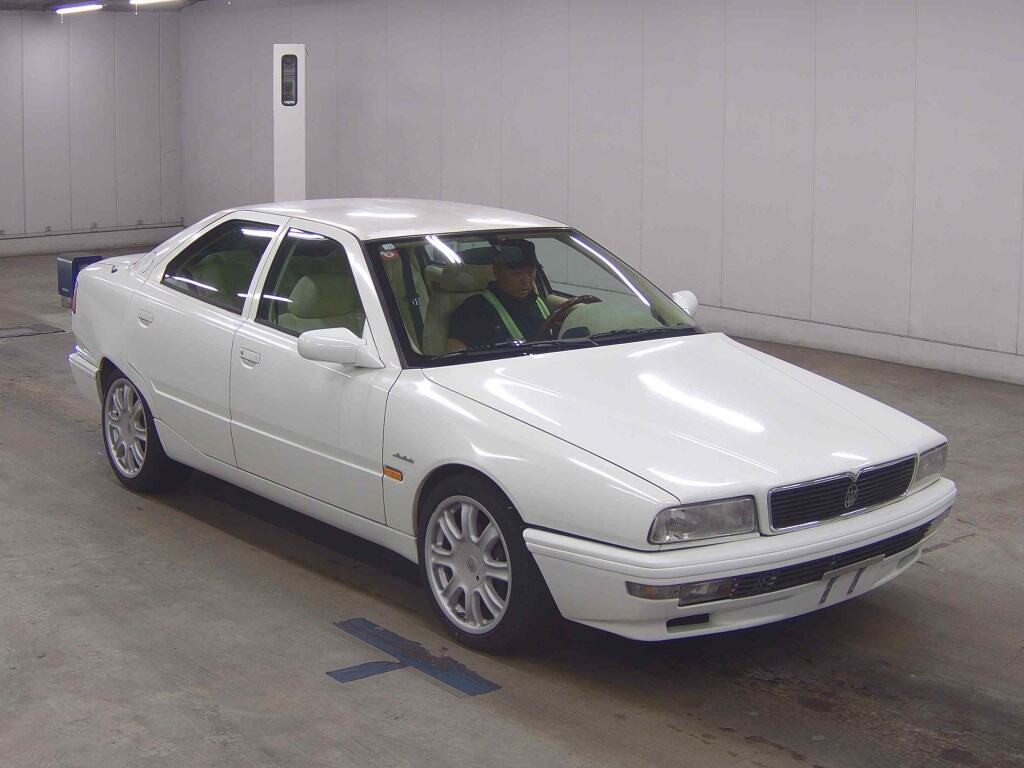 Maserati Quattroporte 1997 z aukcji japońskiej