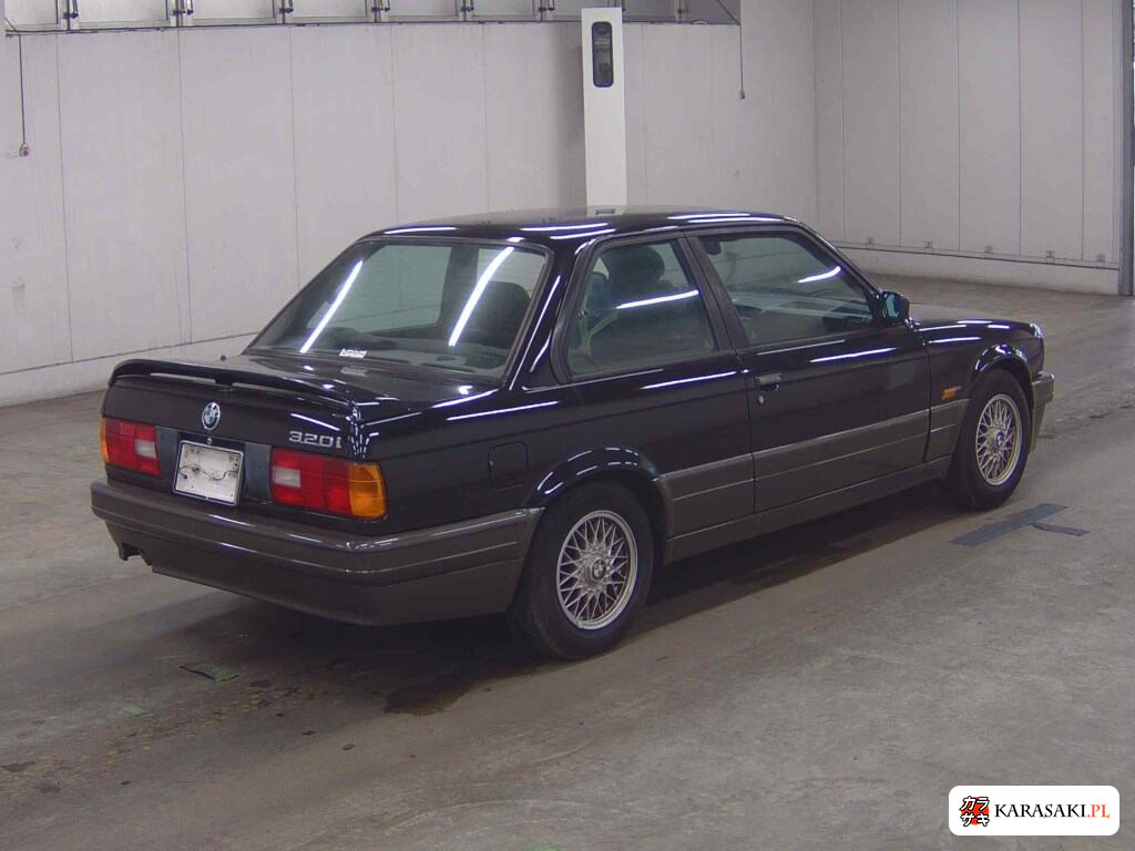 1990 BMW 3 Series 2D 320I M-Technic 4