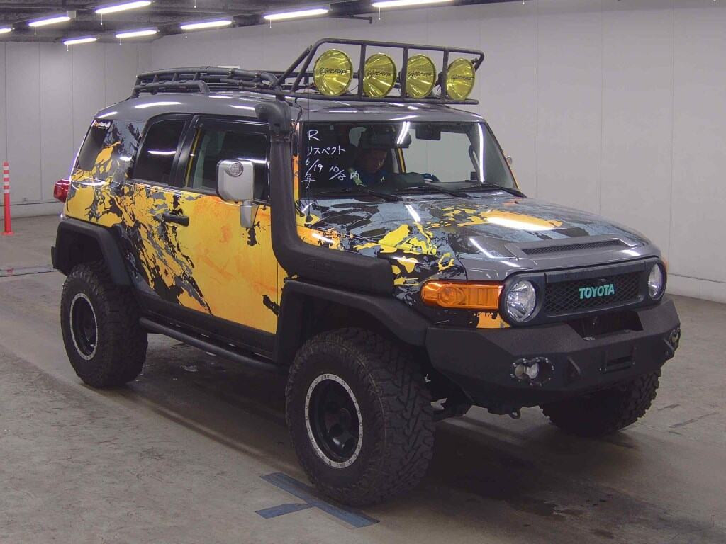 America Toyota FJ Cruiser 2009 z aukcji japońskiej