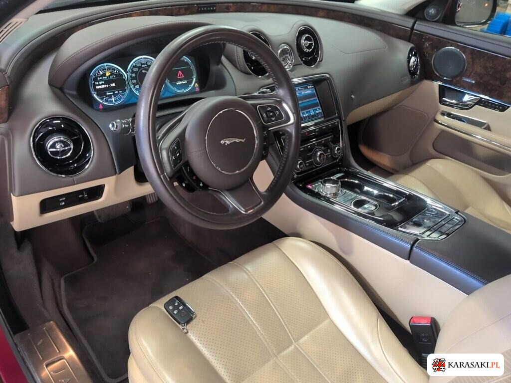 2013 Jaguar XJ 4D Premium Luxury 5