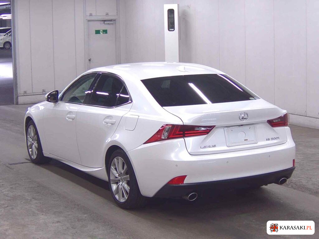 Lexus Is 2016 z aukcji japońskiej