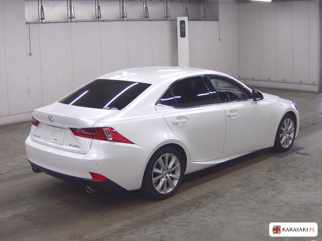 Lexus Is 2016 z aukcji japońskiej