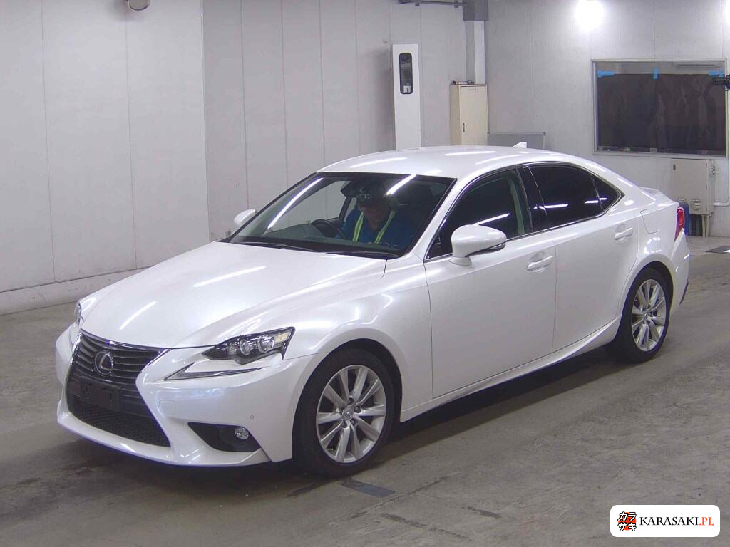 Lexus Is 2016 z aukcji japońskiej