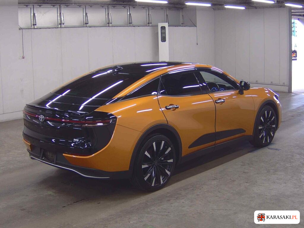 Toyota Crown Crossover 2024 z aukcji japońskiej