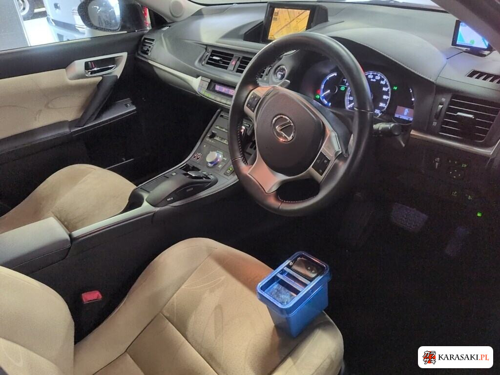 Lexus CT 2011 z aukcji japońskiej