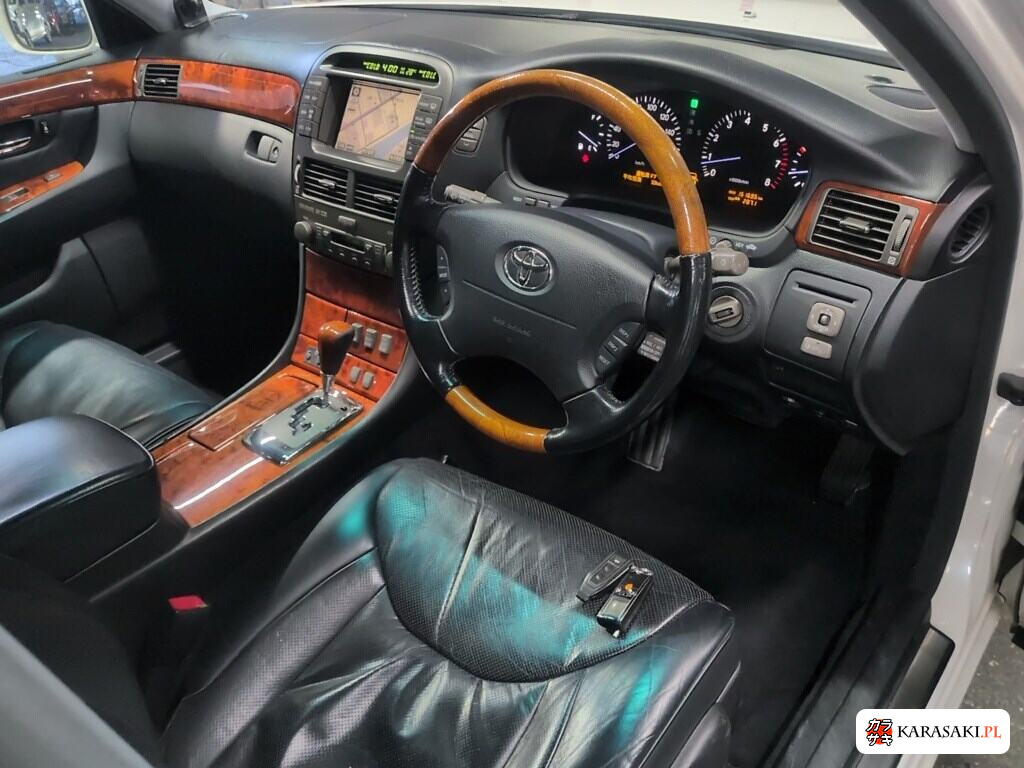 Toyota Celsior 2004 z aukcji japońskiej