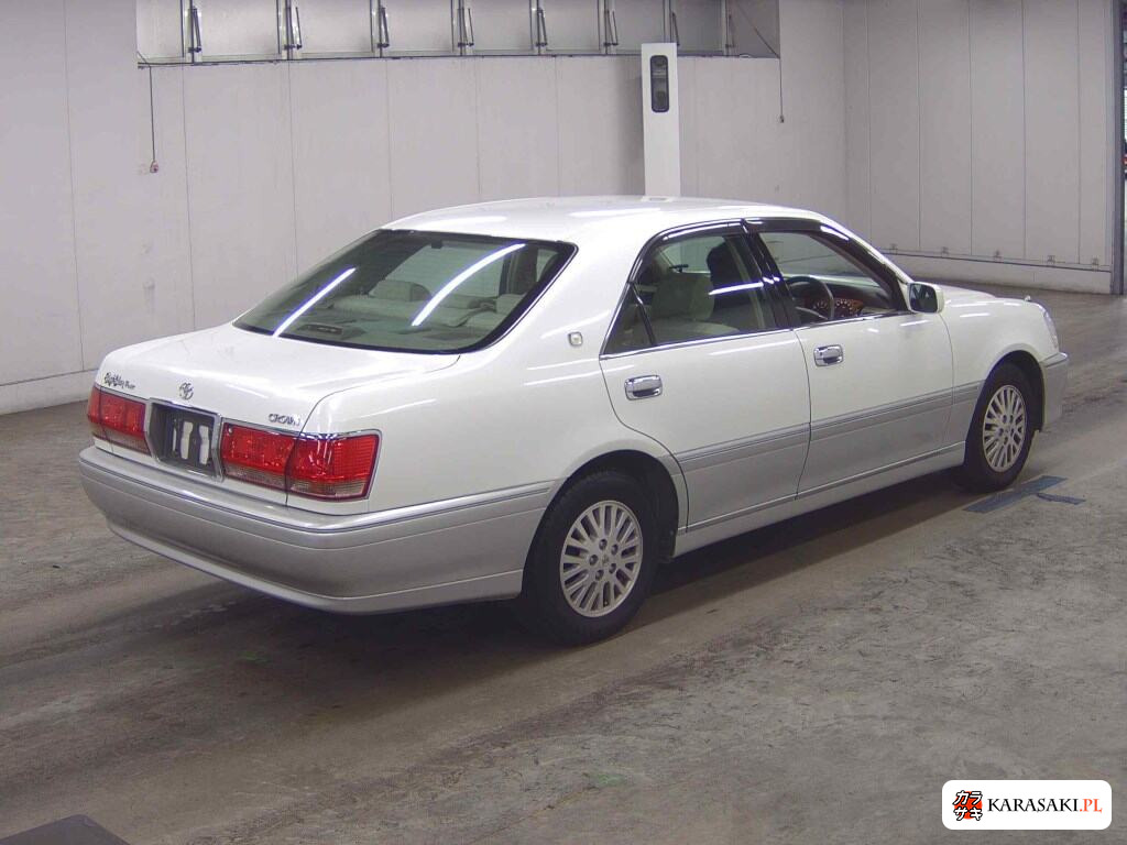 Toyota Crown 2002 z aukcji japońskiej