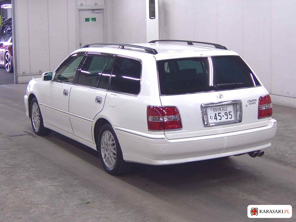 Toyota Crown Estate 2003 z aukcji japońskiej
