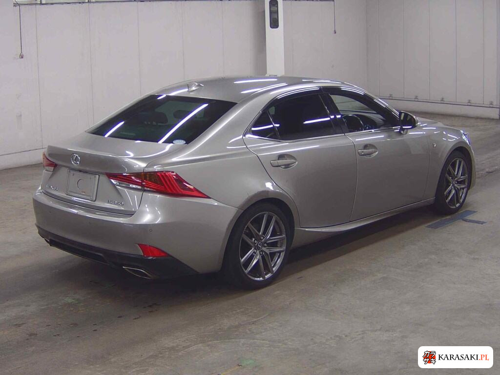 Lexus Is 2018 z aukcji japońskiej
