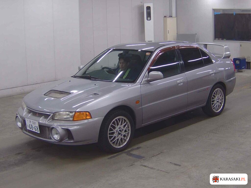 Mitsubishi Lancer 1996 z aukcji japońskiej