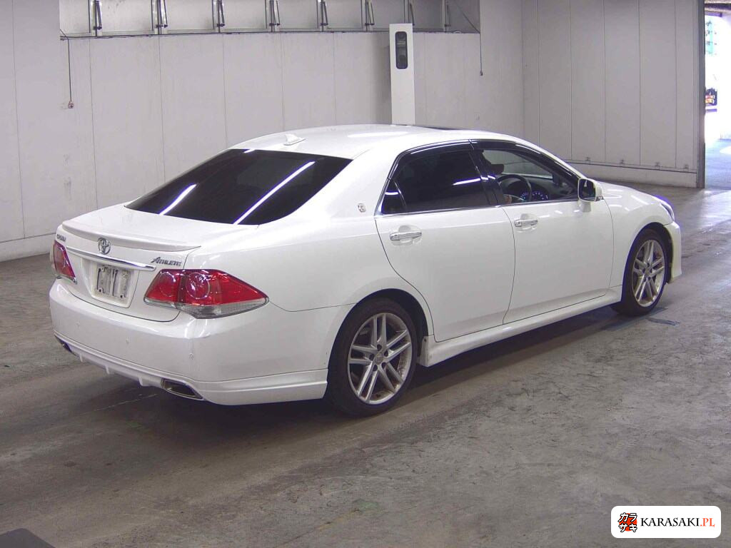 Toyota Crown 2010 z aukcji japońskiej
