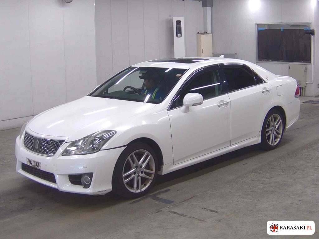 Toyota Crown 2010 z aukcji japońskiej