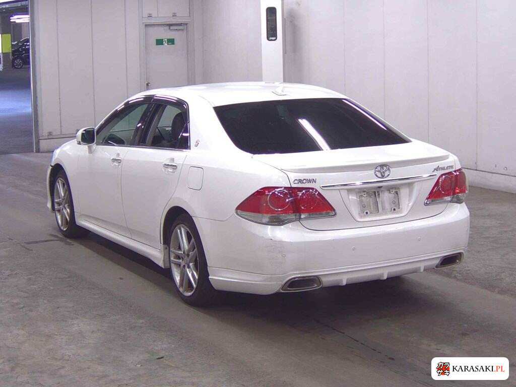 Toyota Crown 2010 z aukcji japońskiej