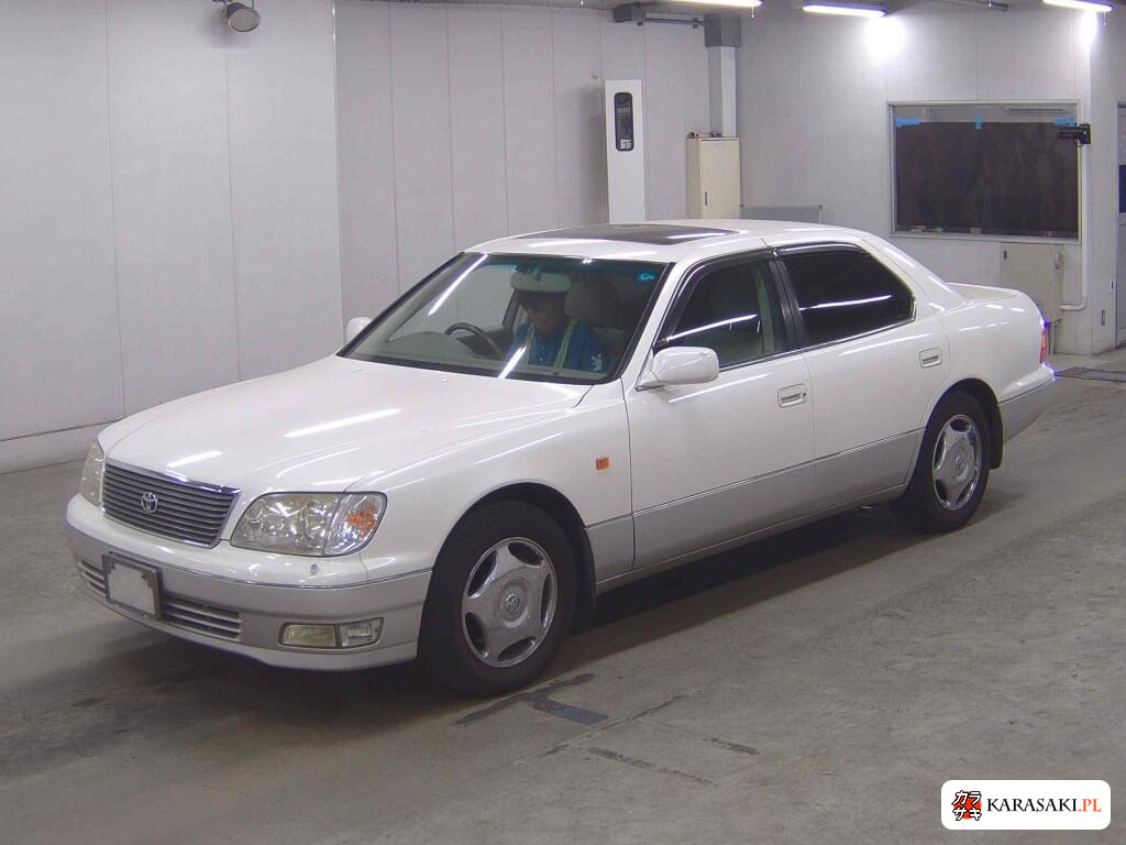Toyota Celsior 2000 z aukcji japońskiej