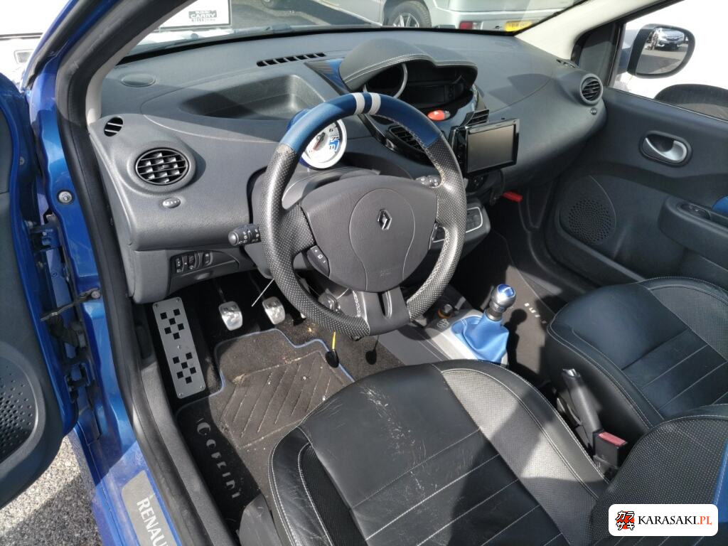 Renault Twingo 2011 from a Japanese auction