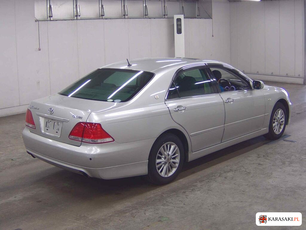 Toyota Crown 2005 z aukcji japońskiej