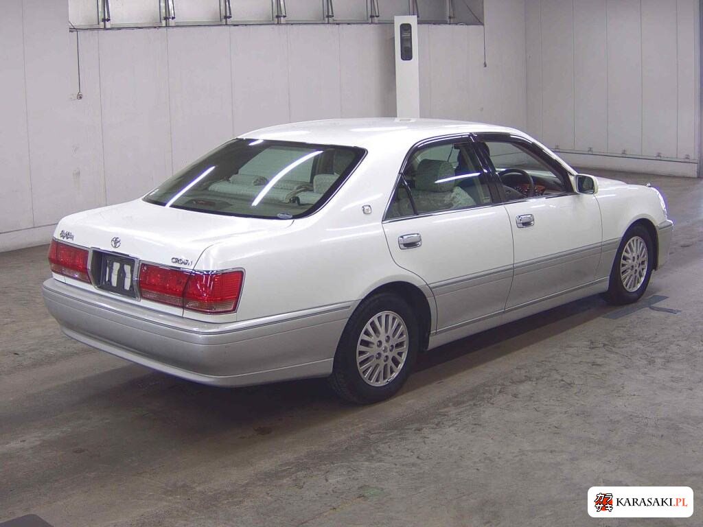 Toyota Crown 2002 z aukcji japońskiej