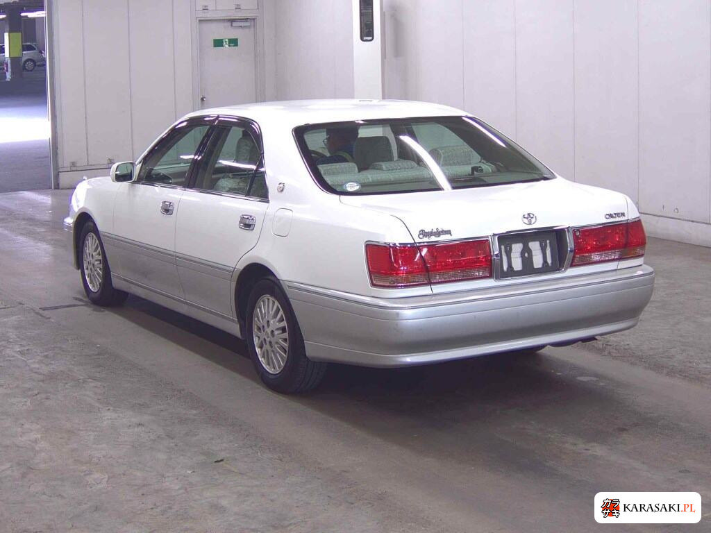 Toyota Crown 2002 z aukcji japońskiej