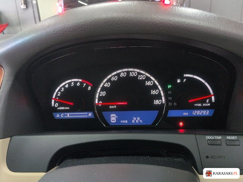 Toyota Crown 2005 z aukcji japońskiej