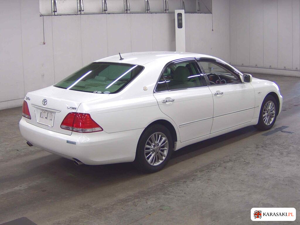 Toyota Crown 2005 z aukcji japońskiej